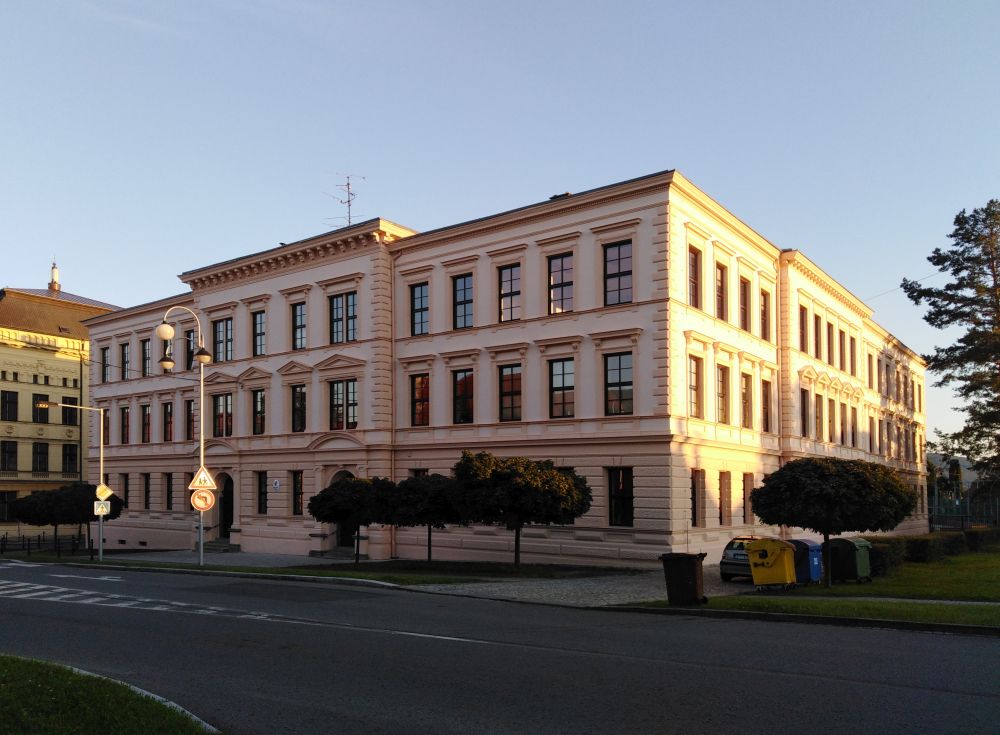 Základní škola Příbor - servis oken