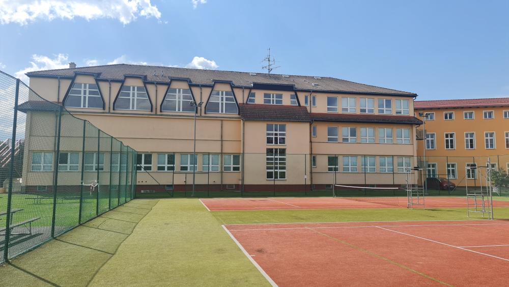 Základní škola a Mateřská škola Bělotín servis oken 2