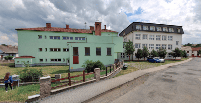 Vladislav - servis oken na ZŠ a MŠ