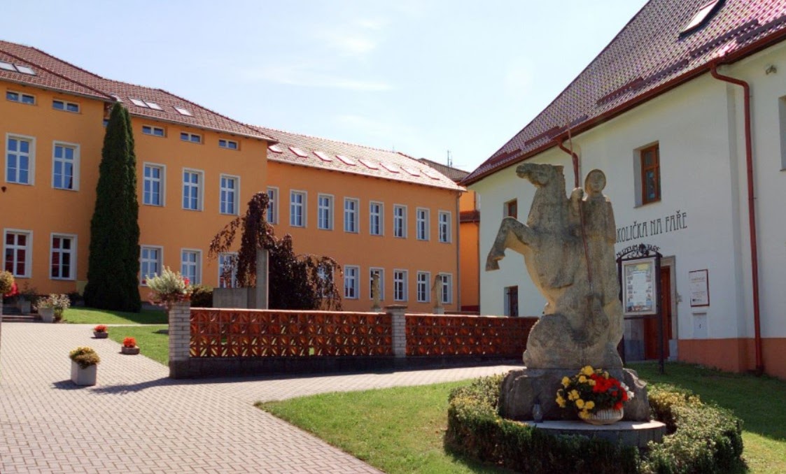 Základní škola a Mateřská škola Bělotín oknavklidu 2